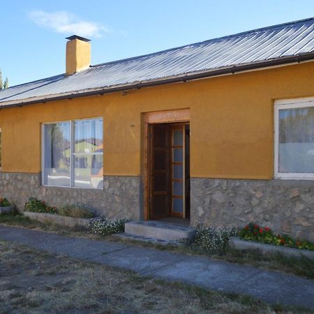 Hostal Y Cabanas Vientos Del Sur Пуэрто-Инхеньеро-Ибаньес Экстерьер фото